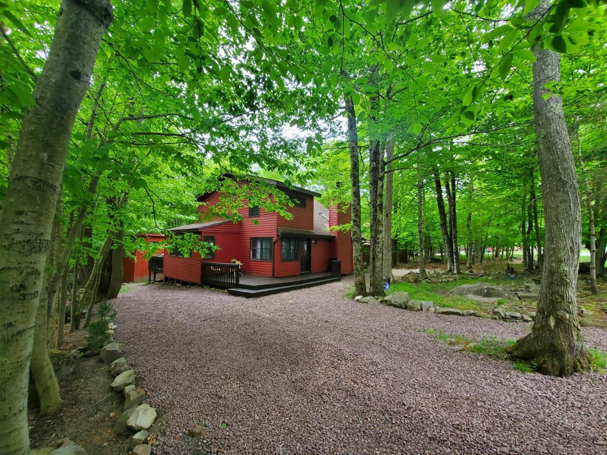 Chalet Renovated Near Casino, Camelback , Kalahari 4Bdrms Firepit Hot Tub Game Room Tobyhanna エクステリア 写真