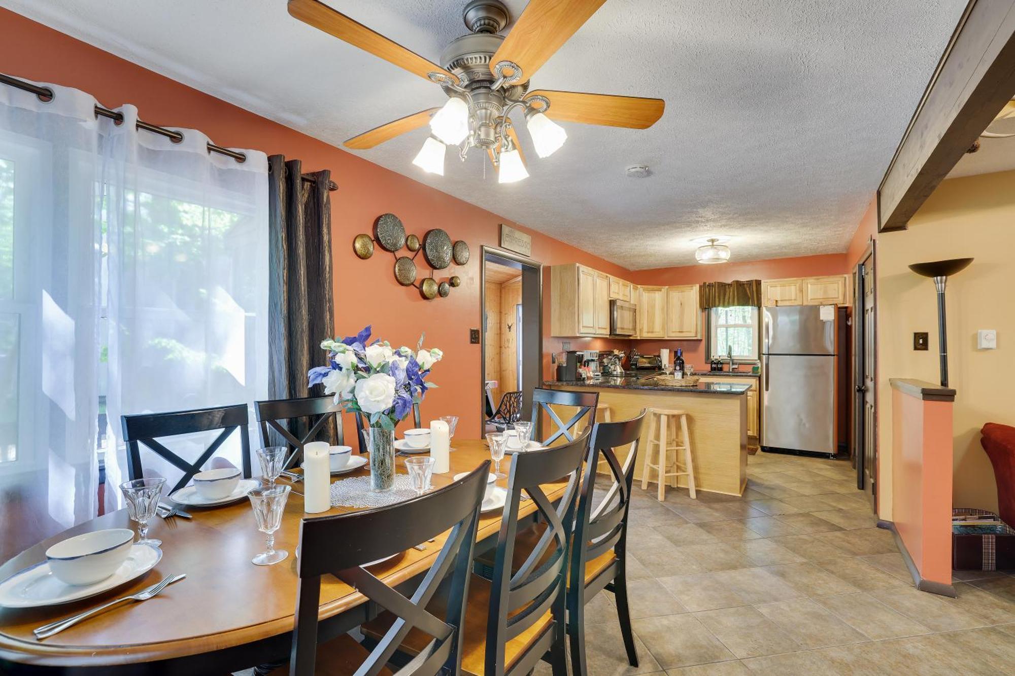 Chalet Renovated Near Casino, Camelback , Kalahari 4Bdrms Firepit Hot Tub Game Room Tobyhanna エクステリア 写真