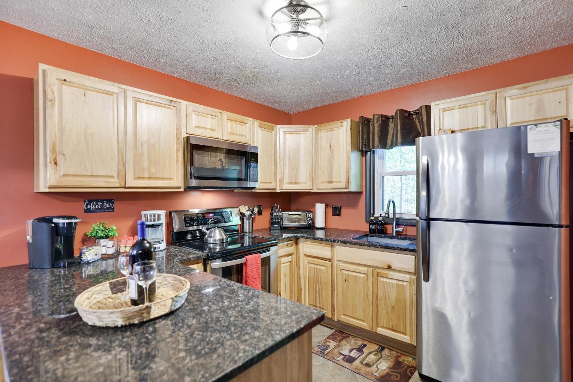 Chalet Renovated Near Casino, Camelback , Kalahari 4Bdrms Firepit Hot Tub Game Room Tobyhanna エクステリア 写真