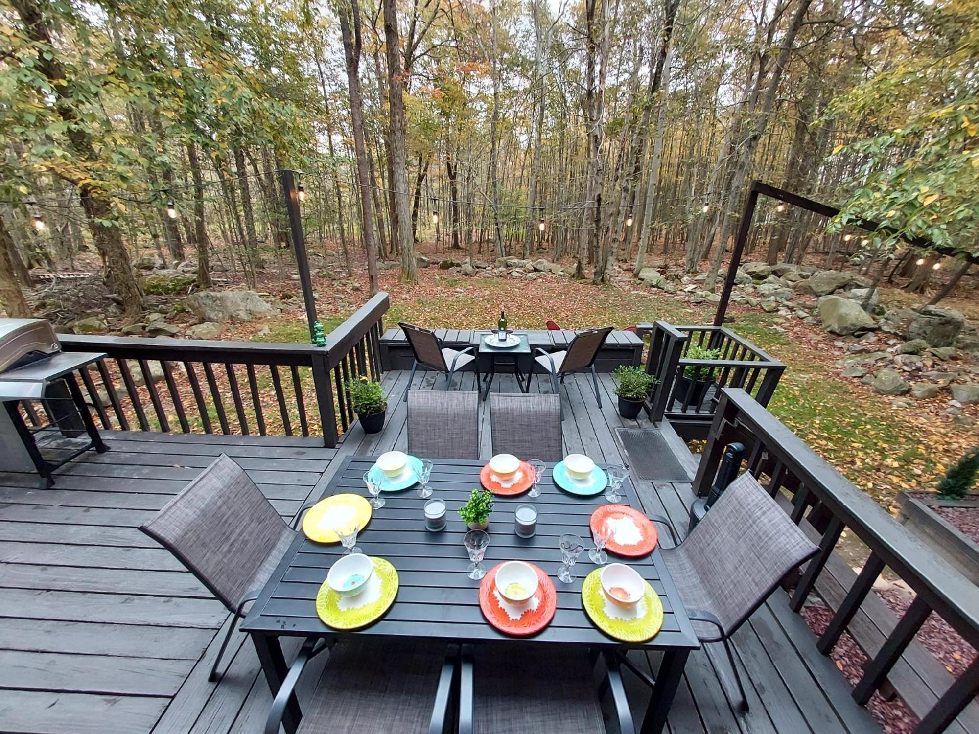 Chalet Renovated Near Casino, Camelback , Kalahari 4Bdrms Firepit Hot Tub Game Room Tobyhanna エクステリア 写真