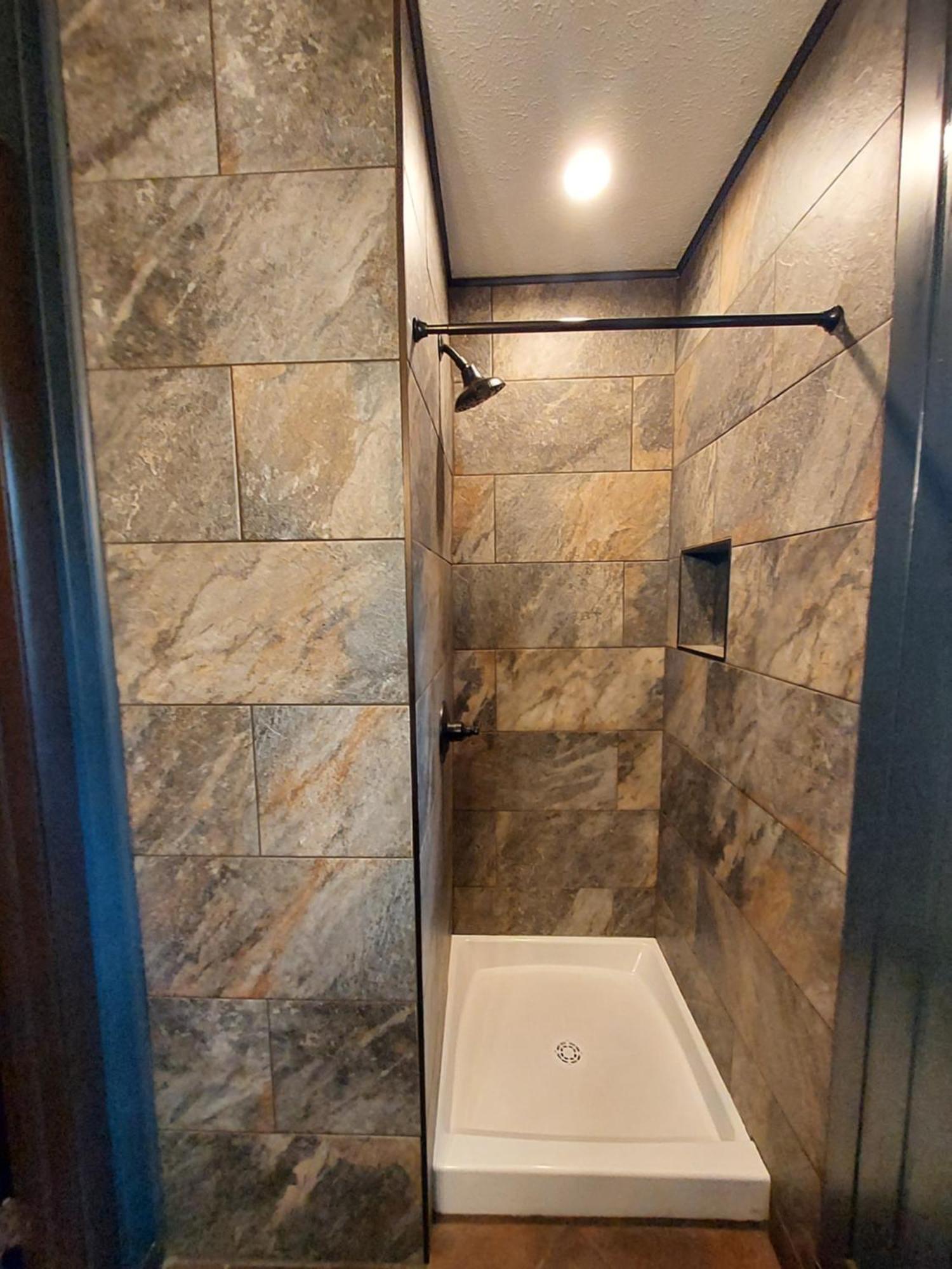 Chalet Renovated Near Casino, Camelback , Kalahari 4Bdrms Firepit Hot Tub Game Room Tobyhanna エクステリア 写真